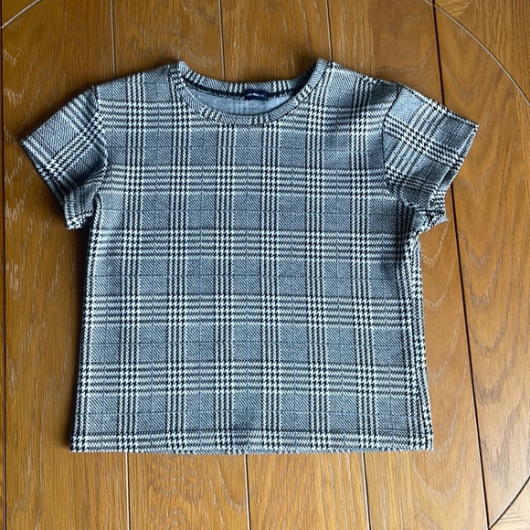 Brandy Melville T-shirt - Picture 1 of 5